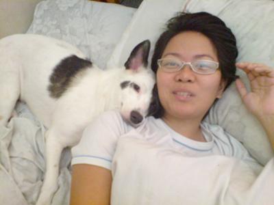 Libay et notre chien Itchy